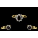 18ct Gold - Attractive Diamond Set Clust