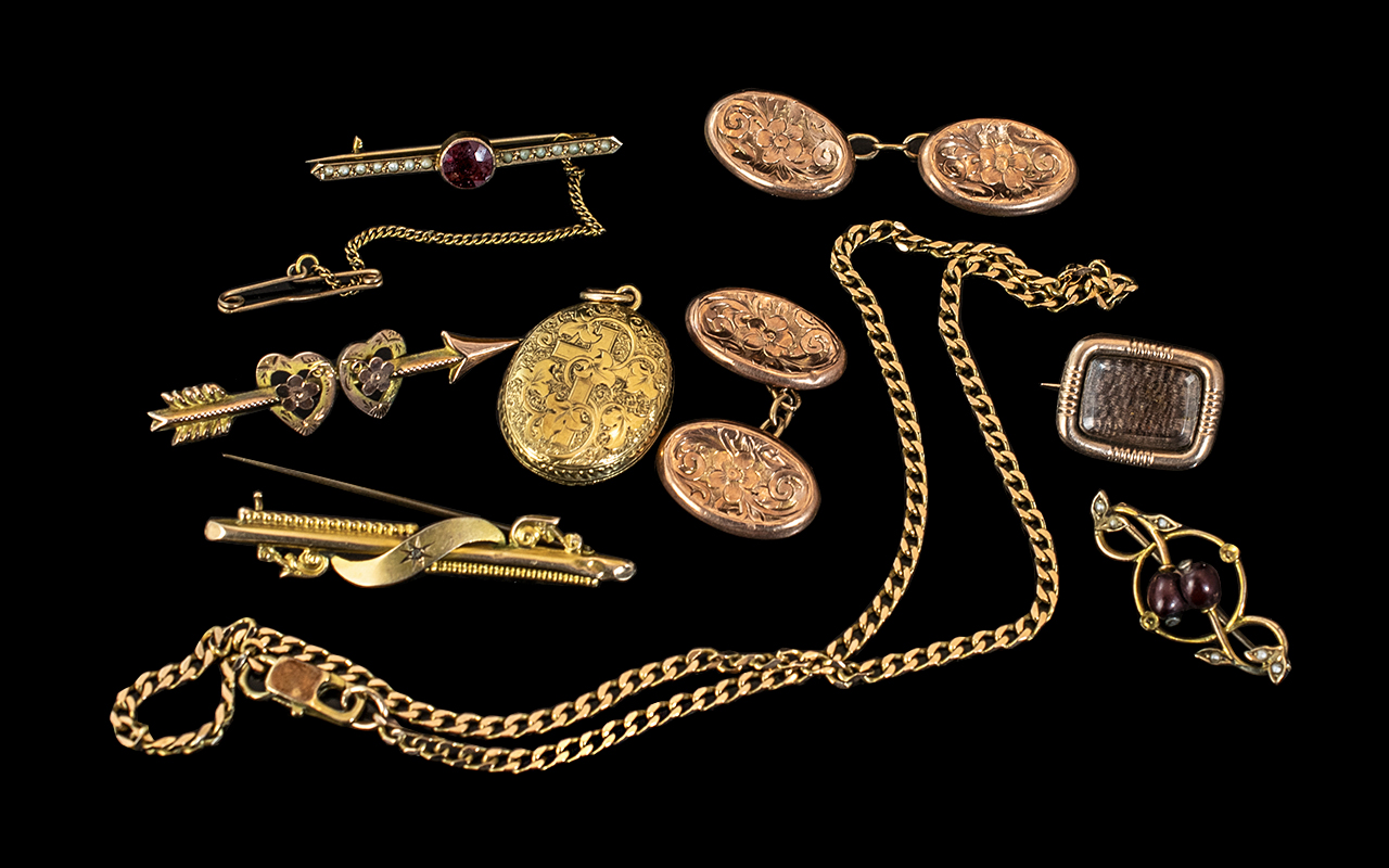 A Small Mixed Collection of 9ct Gold Jewellery, to include a 16 inch chain,