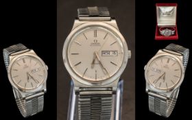 Omega - Automatic Good Looking Gentleman's Stainless Steel Cased Wrist Watch. c.1970's.