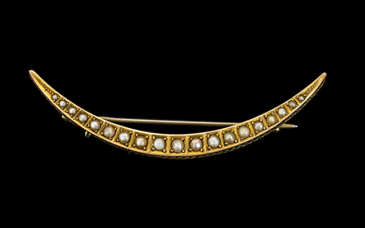 Antique Period - Ladies Fine Quality 9ct Gold Crescent Shaped Seed Pearl Set Brooch.