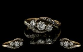 18ct Gold and Platinum Ladies - Attractive Antique 3 Stone Diamond Set Ring.