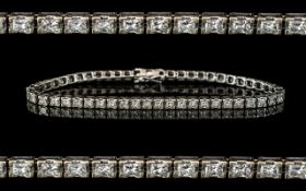 18ct Gold Superb Quality Expensive Diamond Set Tennis Bracelet fully hallmarked.