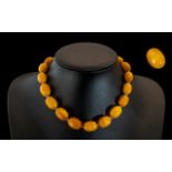 A Fine Quality 1920's Butterscotch Amber Beaded Necklace, Well Matched. 15 Inches - 37.