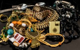 Collection of Costume Jewellery & Colle