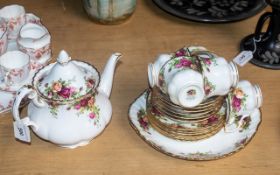 Royal Albert 'Old Country Roses' Set, comprising tea pot, five cups, six saucers,