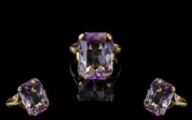 Ladies 9ct Gold - Attractive Single Stone Amethyst Set Dress Ring.