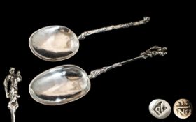 A Pair of 17th Century Silver Spoons. Lengths 6.