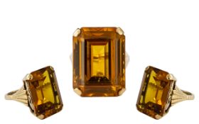 A Ladies - Superb Antique Period 9ct Gold Single Stone Orange Topaz Set - Dress Ring. The Large