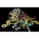 Collection of Costume Jewellery, compris