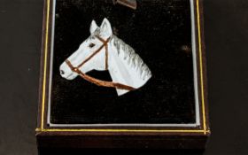 Horse Interest. Small Elegant Brooch In the Form of a Horses Head. Size Approx 3 by 2.5 cms. In