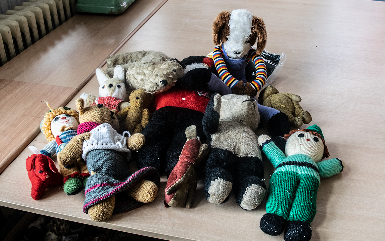 Collection of Teddy Bears. ( 11 ) In Total. Some Vintage. Various Teddies - Please See Photo.