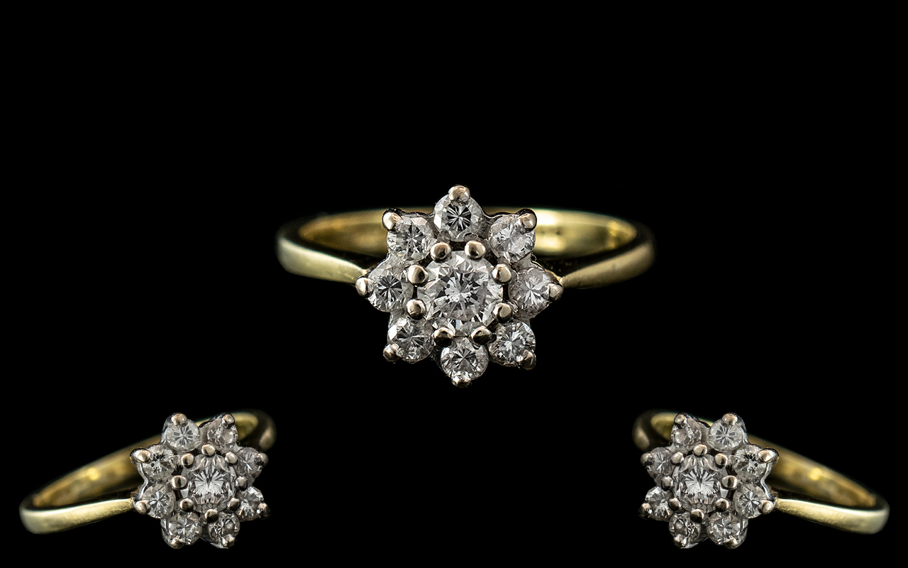 18ct Gold - Attractive Diamond Set Cluster Ring, Flower head Design. The 7 Brilliant Cut Diamonds of