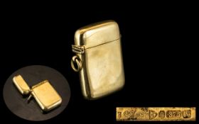 Samuel Morden & Co 9ct Gold Hinged Vesta Case of Plain Form. Gold Weight 20,2 grams. Hallmark