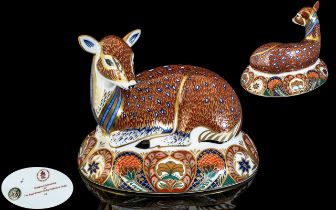 Royal Crown Derby - Exclusively For The Collectors Guild Members Ltd Edition No 1 Large Hand
