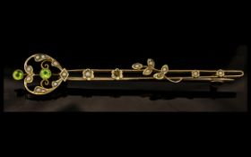 Victorian Period c.1880's Superb 9ct Gold Peridot and Seed Pearl Set Stick Pin - Brooch.