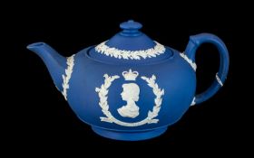 Wedgwood Original Portland Blue Jasper Tea Pot, early manufacture, Condition Report - Small Chip