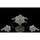 18ct White Gold - Good Quality Diamond Set Cluster Ring, Flower head Setting.