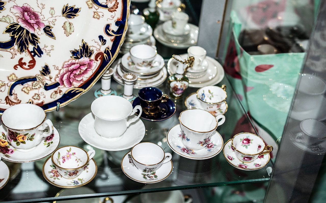 Collection of Miniature Cups & Saucers, comprising assorted designs and shapes, - Bild 3 aus 3