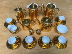 Royal Worcester Gold Lustre Tea Service, comprising teapot, coffee pot, small teapot, hot water jug,