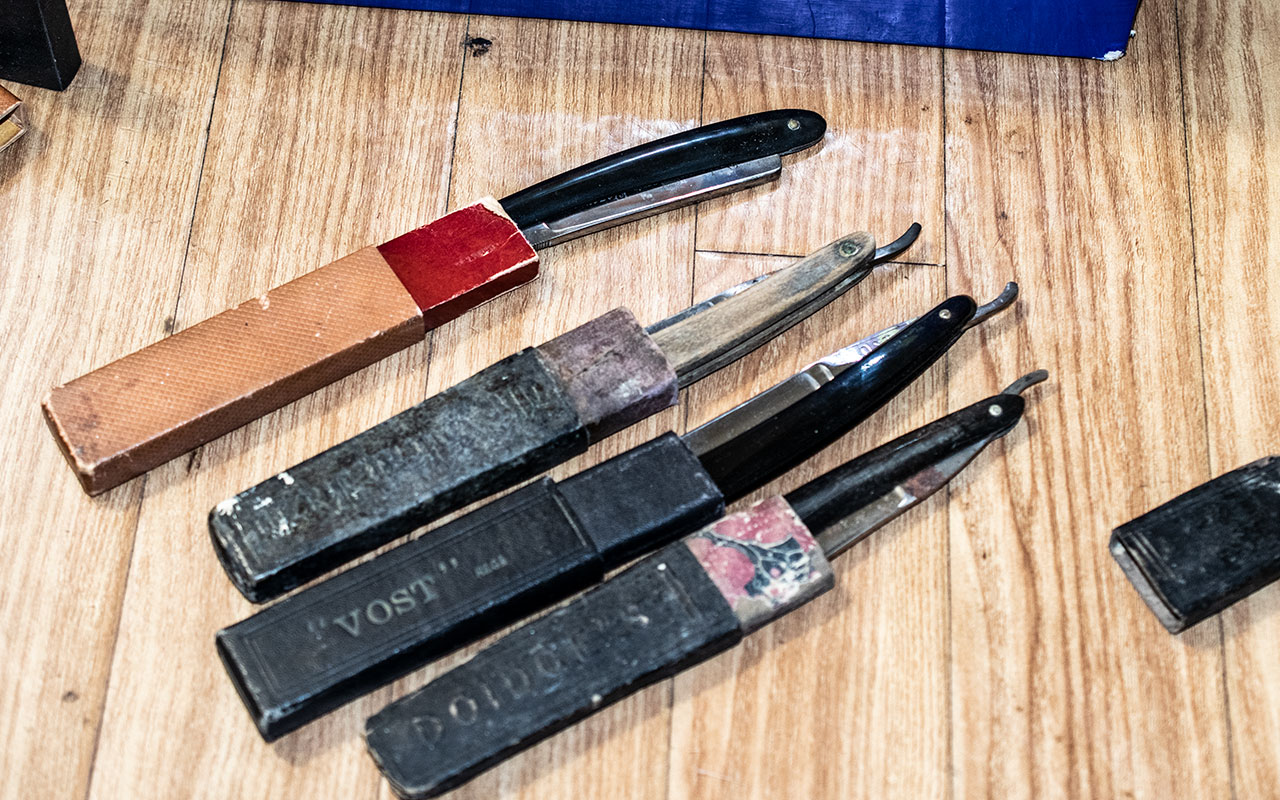 Great Collection of Cut Throat Razors. Various Makes and Sizes. Includes Joseph Rodgers & Sons, Some - Image 2 of 5