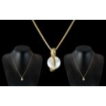 14ct Gold Attractive Box Chain - With Attached Pearl Drop Pendant. Marked 585 - 14ct. Weight 7.