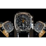 Seiko Sportura - Kinetic Chronograph Gents Steel Wrist Watch.