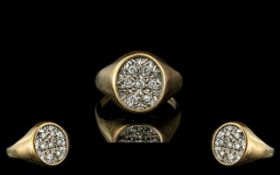 An Attractive 9ct Gold Diamond Set Ring. Marked 9.375 to Shank.
