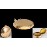 18ct Gold Good Quality Ladies Lidded Hinged Pill Box of circular form marked 18ct to interior.