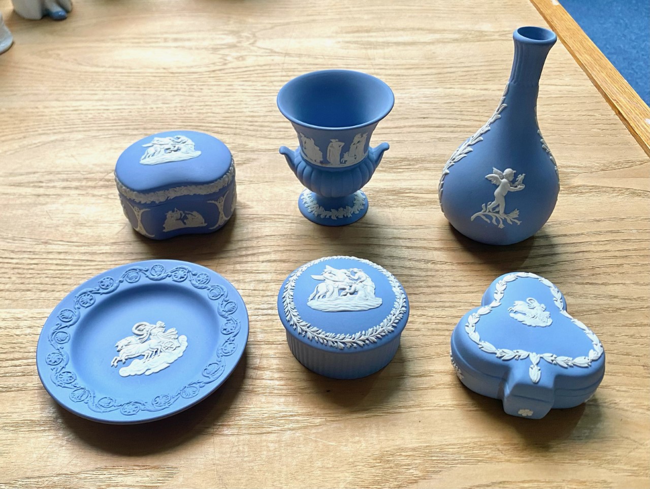 A Collection of Six Wedgwood Blue Jasper Ware Pieces including various trinkets and a bud vase and - Image 2 of 3