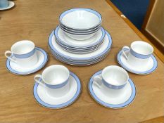 Royal Doulton 'Regency Gold' Dinner/Tea Set, comprising four x 10.