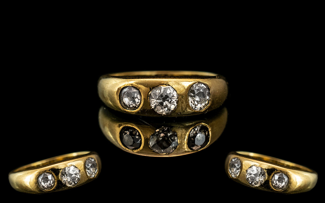 Antique Period Good Quality 18ct Gold 3 Stone Diamond Set Ring.