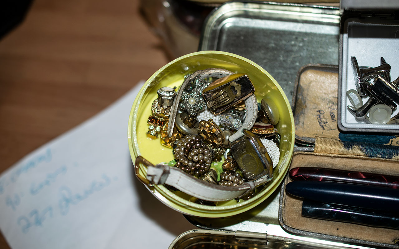 Quantity of Costume Jewellery & Collectibles, housed in a Coronation Tin for Queen Elizabeth II, - Image 3 of 4