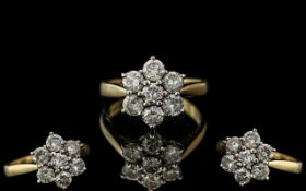 18ct Yellow Gold Attractive Diamond Set Cluster Ring,