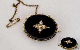 Victorian Period 9ct Gold & Black Jet Set Mourning Brooch/Locket with Safety Chain,