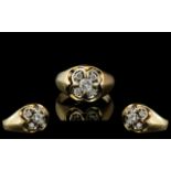 Ladies 14ct Gold 5 Stone Diamond Set Ring, excellent design/setting, marked 14ct to shank. The round