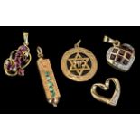 A Collection of Gold Jewellery, to include a 9ct Star of David pendant, 9ct heart shaped pendant,