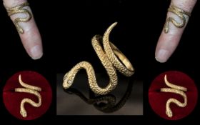 9ct Gold Snake Charmers Ring In Coiled Position ( Realistic ) Full Hallmark for 9.375, Ring Size N.