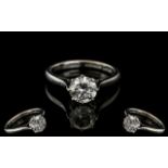 18ct White Gold - Superb Single Stone Diamond Set Ring, Contemporary Design.