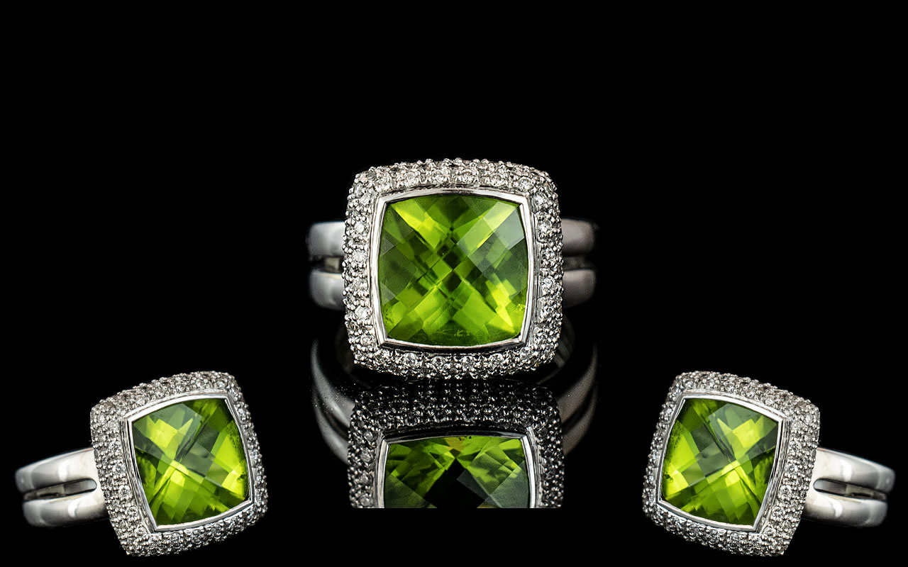 18ct White Gold Superb Contemporary Peridot & Diamond Set Dress Ring.