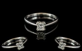 18ct White Gold Contemporary Superb & Single Stone Diamond Set Ring.