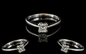 18ct White Gold Contemporary Superb & Single Stone Diamond Set Ring.