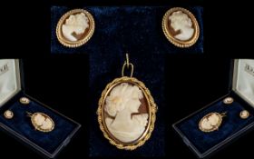 Ladies Attractive 9ct Gold Mounted Cameo Brooch / Pendant with Matching Earrings of Oval Form.