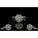 Ladies 18ct White Gold Attractive & Superior Quality Diamond Set Cluster Ring,