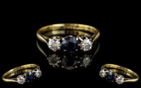 Ladies 18ct Gold Attractive 3 Stone Diamond & Sapphire Set Ring.