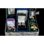 Collection of Silver & Gold Jewellery,