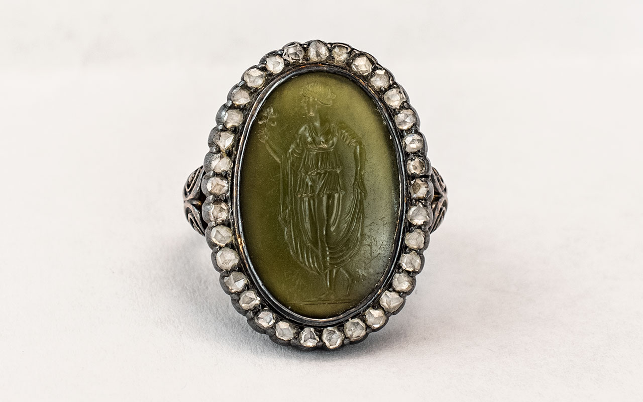 An Antique Hard Stone Intaglio Depicting A Classical Figure Surrounded By Rose Cut Diamonds, - Bild 2 aus 5