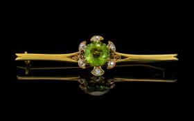 Victorian Period 1837 - 1901 Superb Quality 18ct Gold Peridot & Diamond Set Brooch. The large