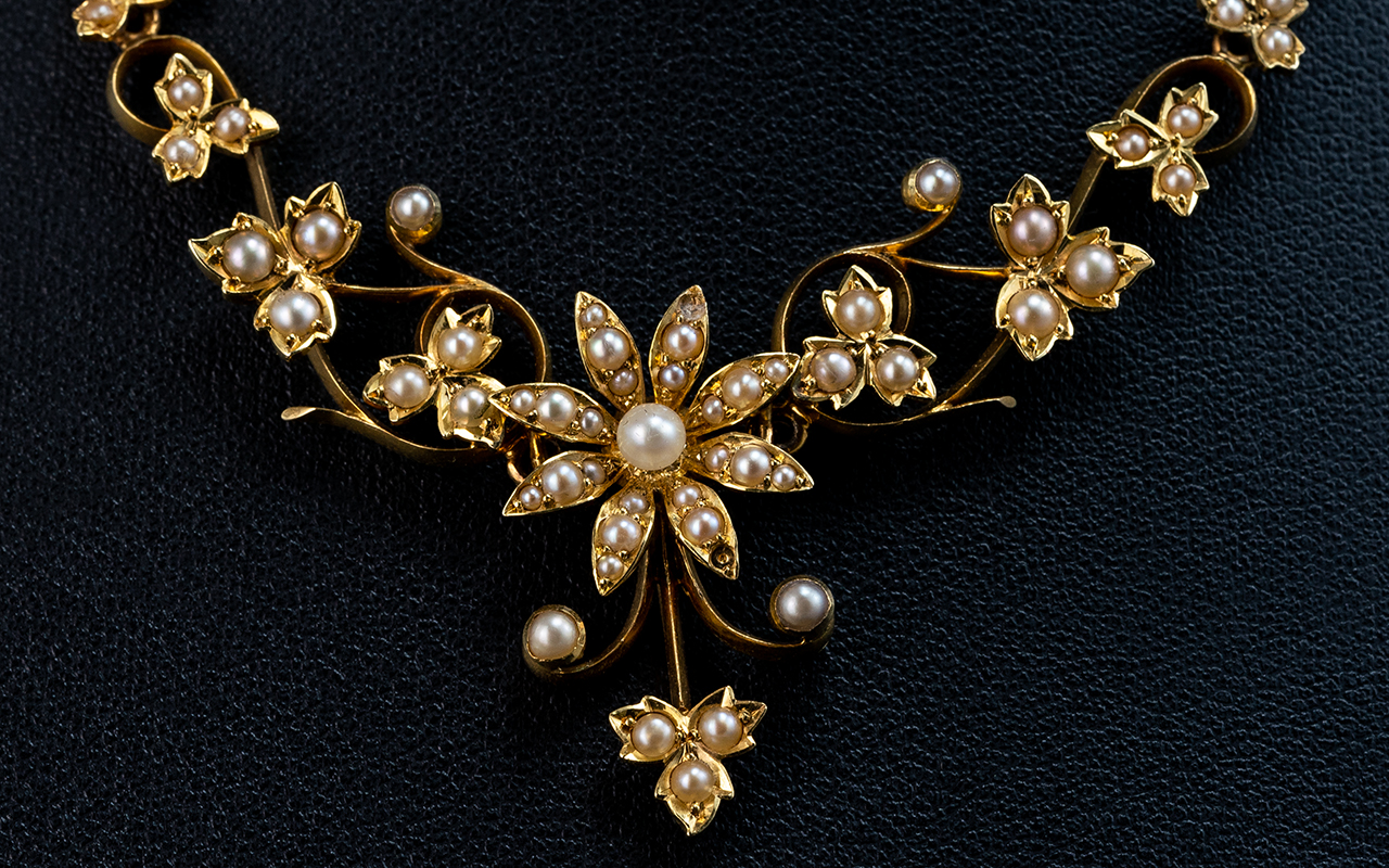 Antique Period Attractive 18ct Gold Seed Pearl Set Ornate Necklace of Exquisite Form, not marked - Image 2 of 2