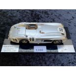 Dinky Die Cast 1.24 Scale Racing Car, Limited Edition, fine quality hand built metal die cast 1.24