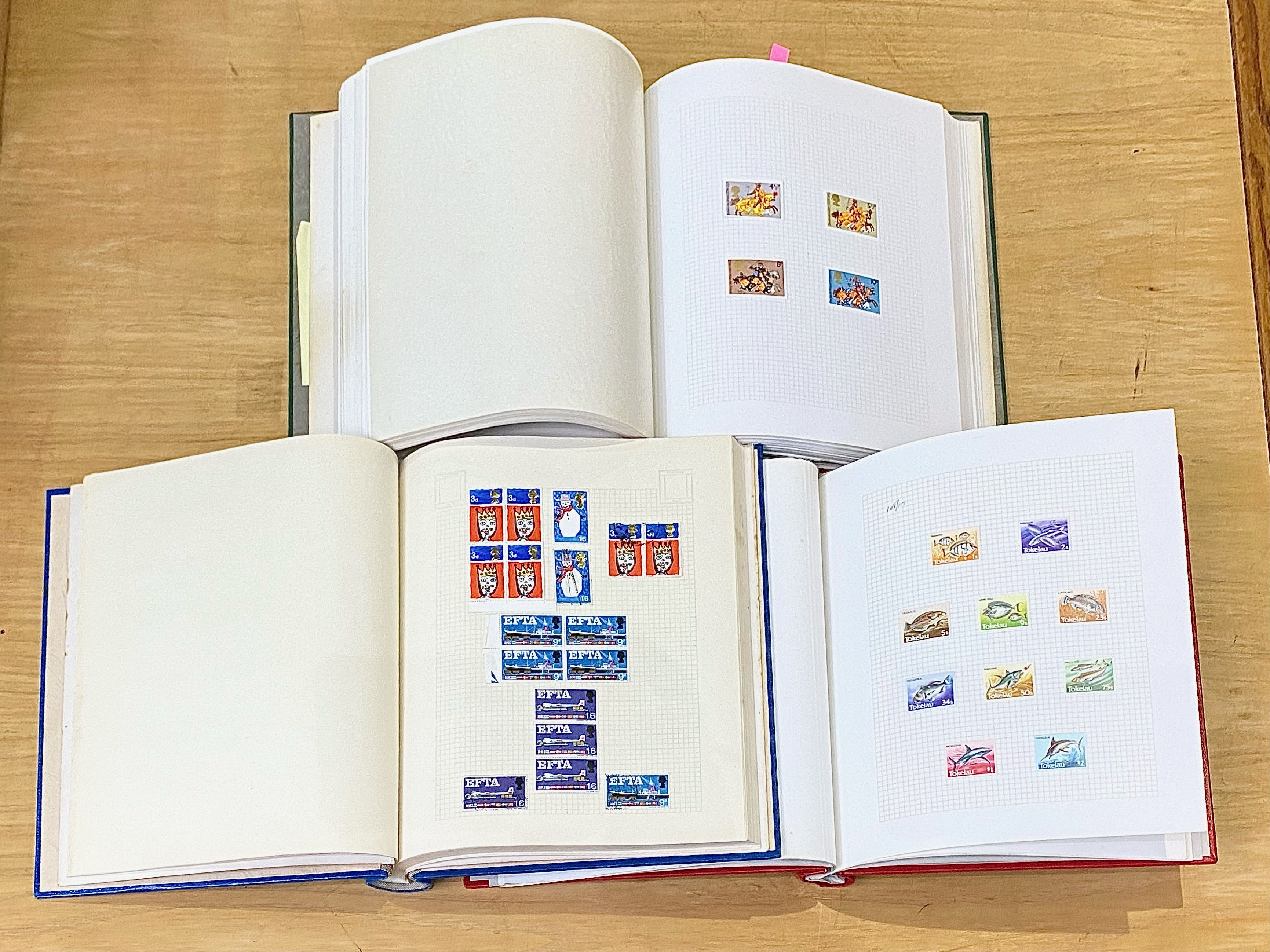 Stamp interest: Three springback stamp albums featuring GB and Oceana stamps. - Image 2 of 4